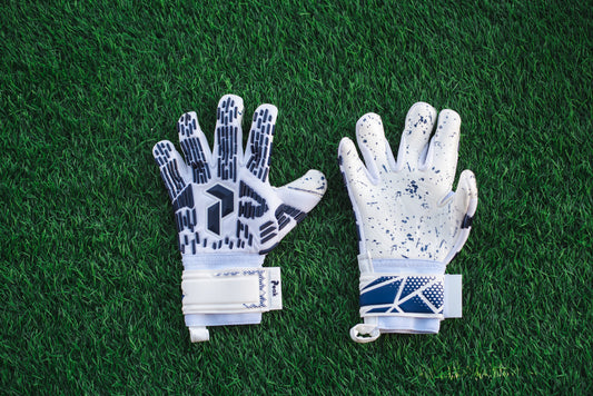 Peak Performance Apex navy Goalkeeper Gloves